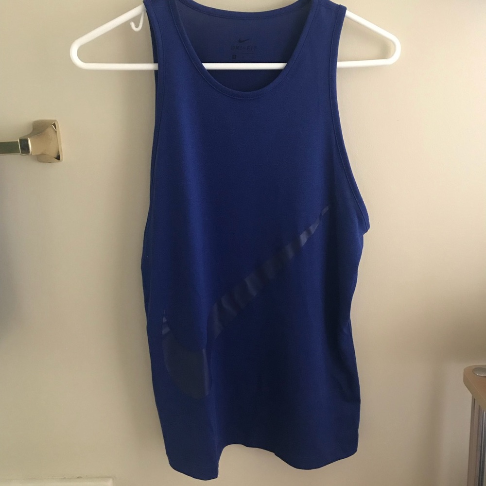 Nike tank!
